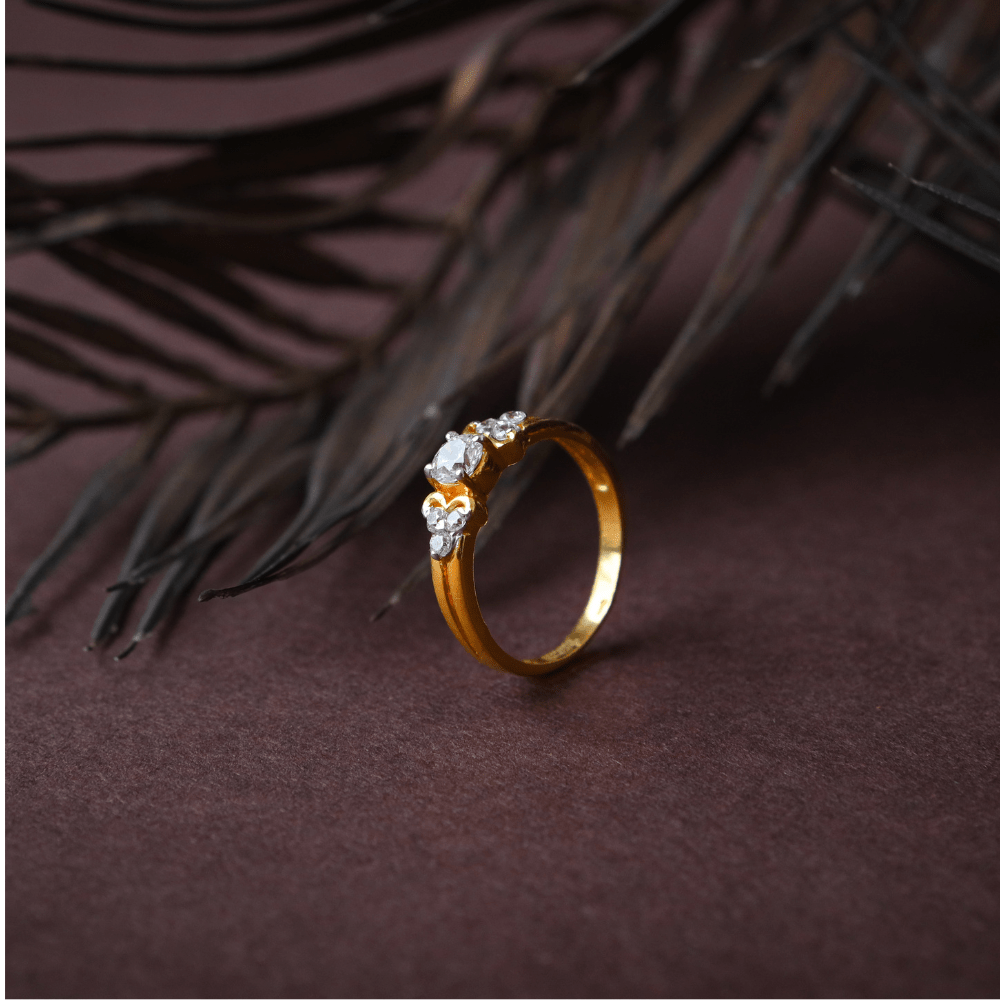 Central Diamond Sparkle Ring