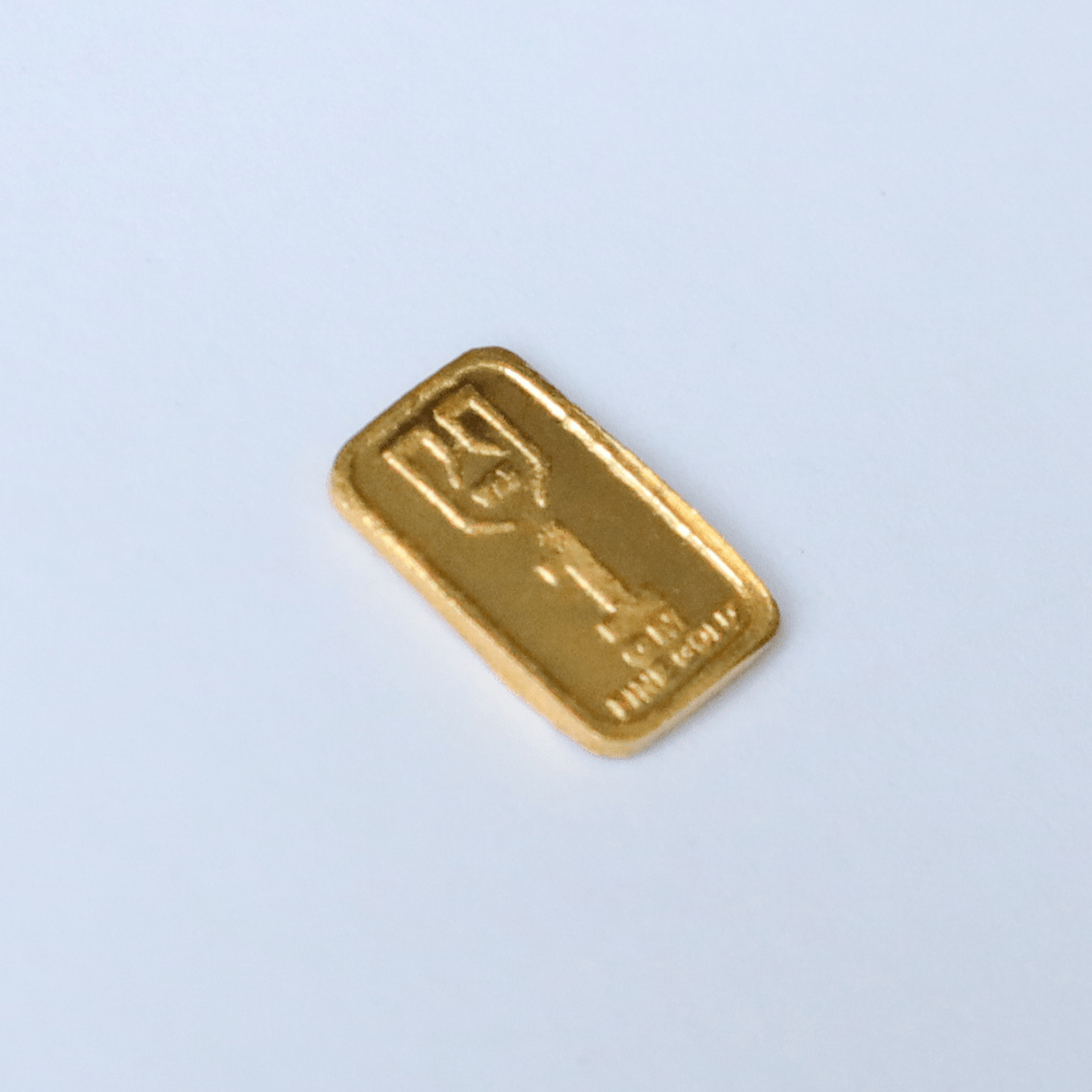 Elegant Essence 1gm Gold Biscuit